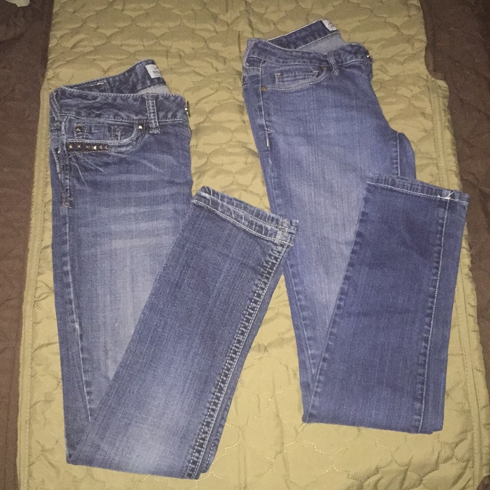 2 pair of Aeropostale jeans size 0.  Bag #91